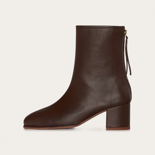 Gerev Boots, milk chocolate #